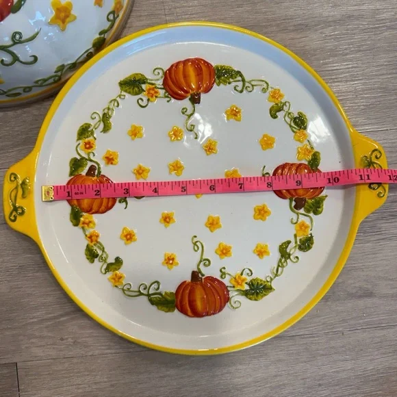 Temptations Tara Thanksgiving Fall Old World Pumpkin Patch Bundt Cake Pan Lid - Picture 10 of 10